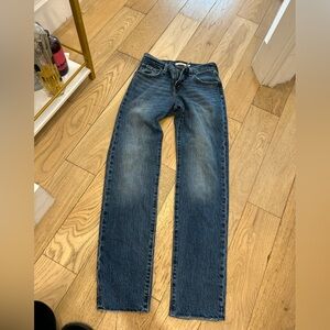 Levi’s Middy Straight